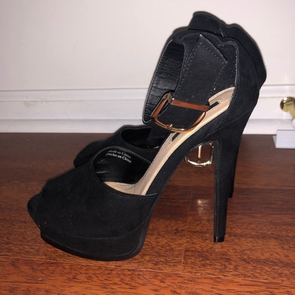 Forever 21 Black Platform Heels